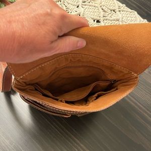 Patricia Nash Cross Body Map Traveler